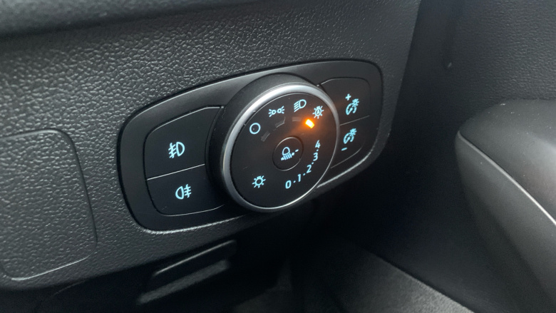 Ford Focus 1.5 EcoBlue 120 Zetec 5dr Diesel Hatchback